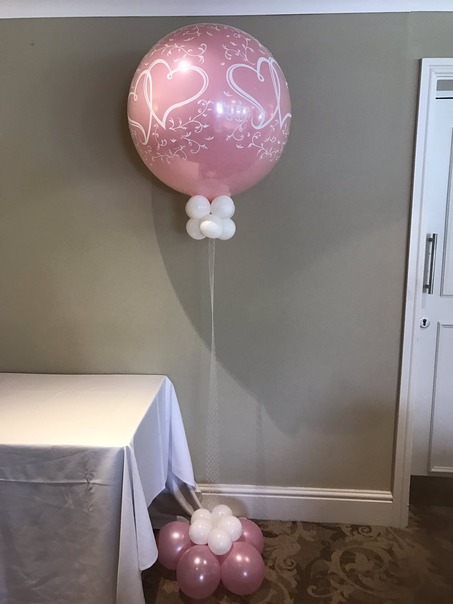 Beautiful wedding yesterday <a href="/Bridge_Wetherby/">The Bridge Hotel</a>. double stuffed mega balloons. #balloons #wedding #leeds #wetherby