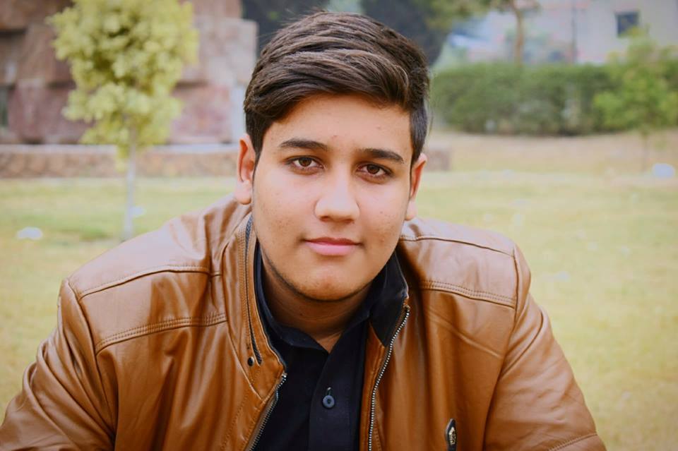 Maashal1144's tweet photo. #SaveHaseeb
Es se ghrz nhi k aglay elections m kon jeet ta h? ana tu kesi corrupt ne he hai Q k es hamam ma sb Nanngy hain
hmy ensaf chahyi https://t.co/G28SqeCtIc