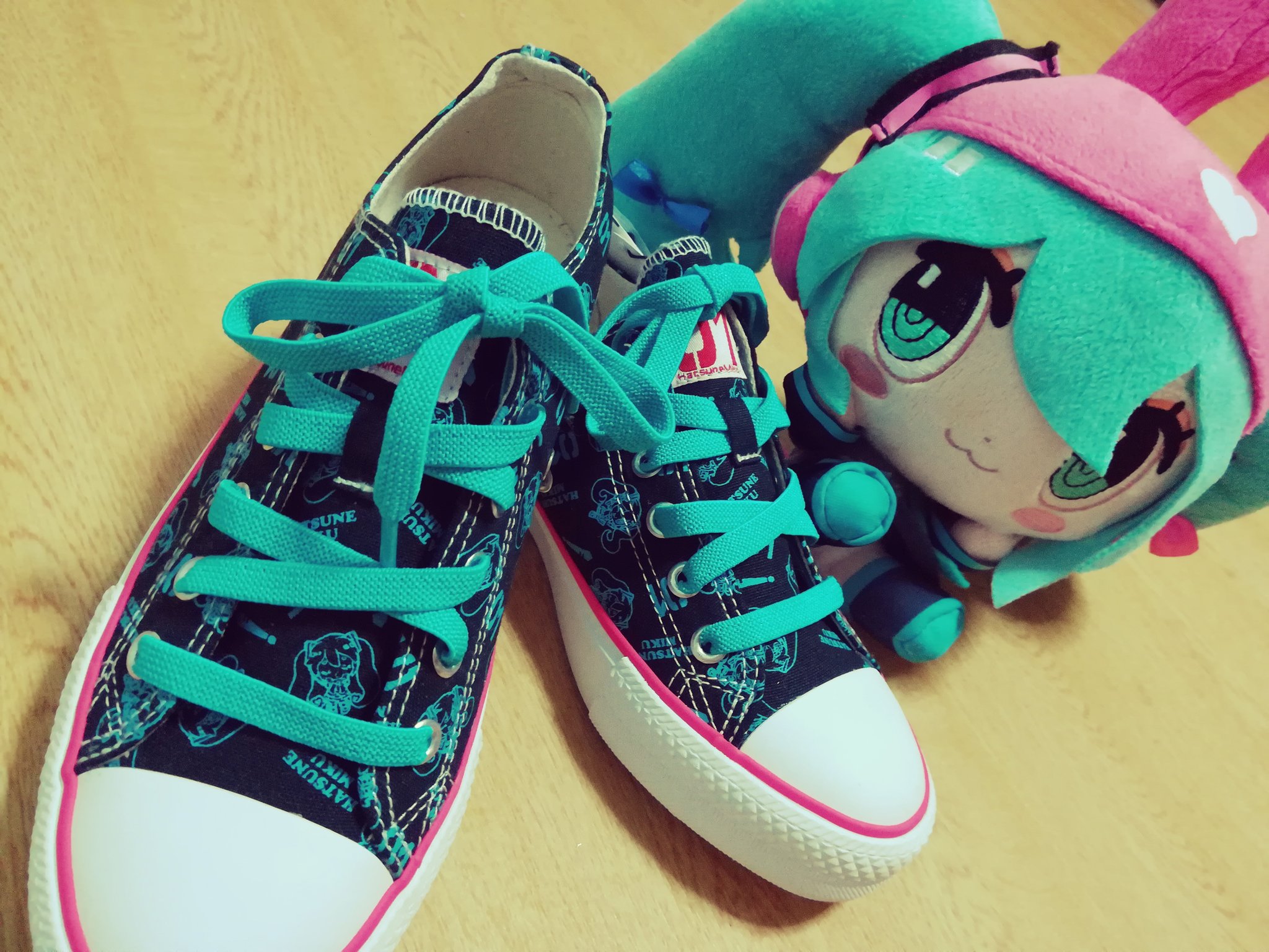 初音ミク　靴紐 初音ミク靴紐