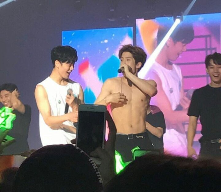 ultkmj's tweet photo. DOUBLE WOW PARK JINWOO.... https://t.co/xxbq960RgA