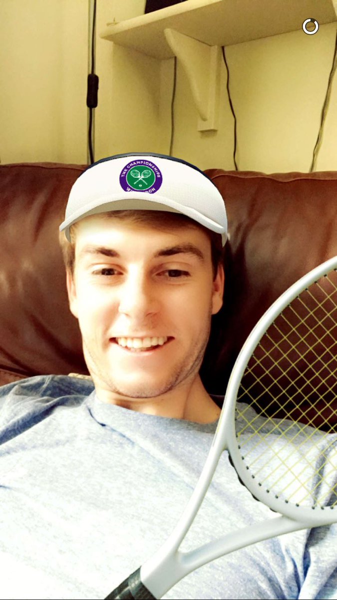 simlettdon's tweet photo. When she says she goes for the athletic type #WimbleDONsimlett https://t.co/hXKJHrVM1c