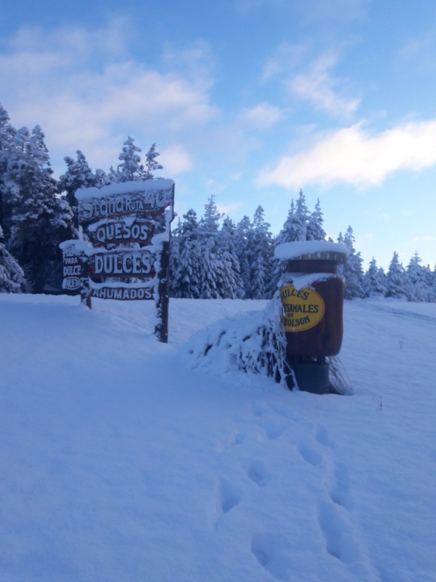 40Ruta's tweet photo. #ParadorStandRuta40Km1920ElBolson
#invierno2017 https://t.co/yOHqfDnlh2