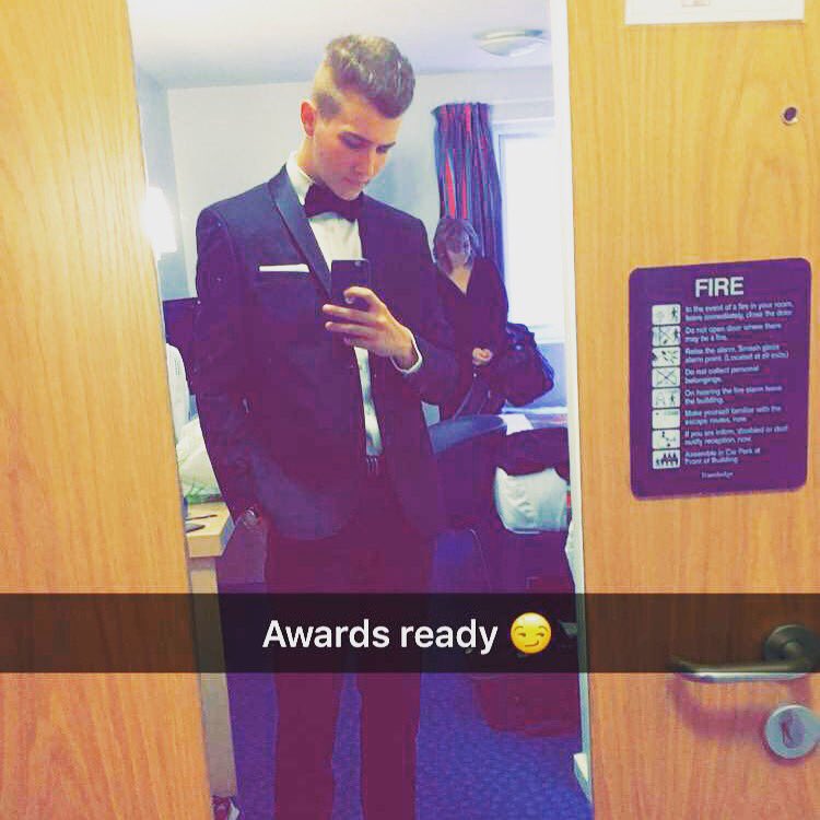 AdamLong626's tweet photo. Covea awards last night 👌🏻🕺🏻 #CEAs2017 https://t.co/Y1ZySpuDf3