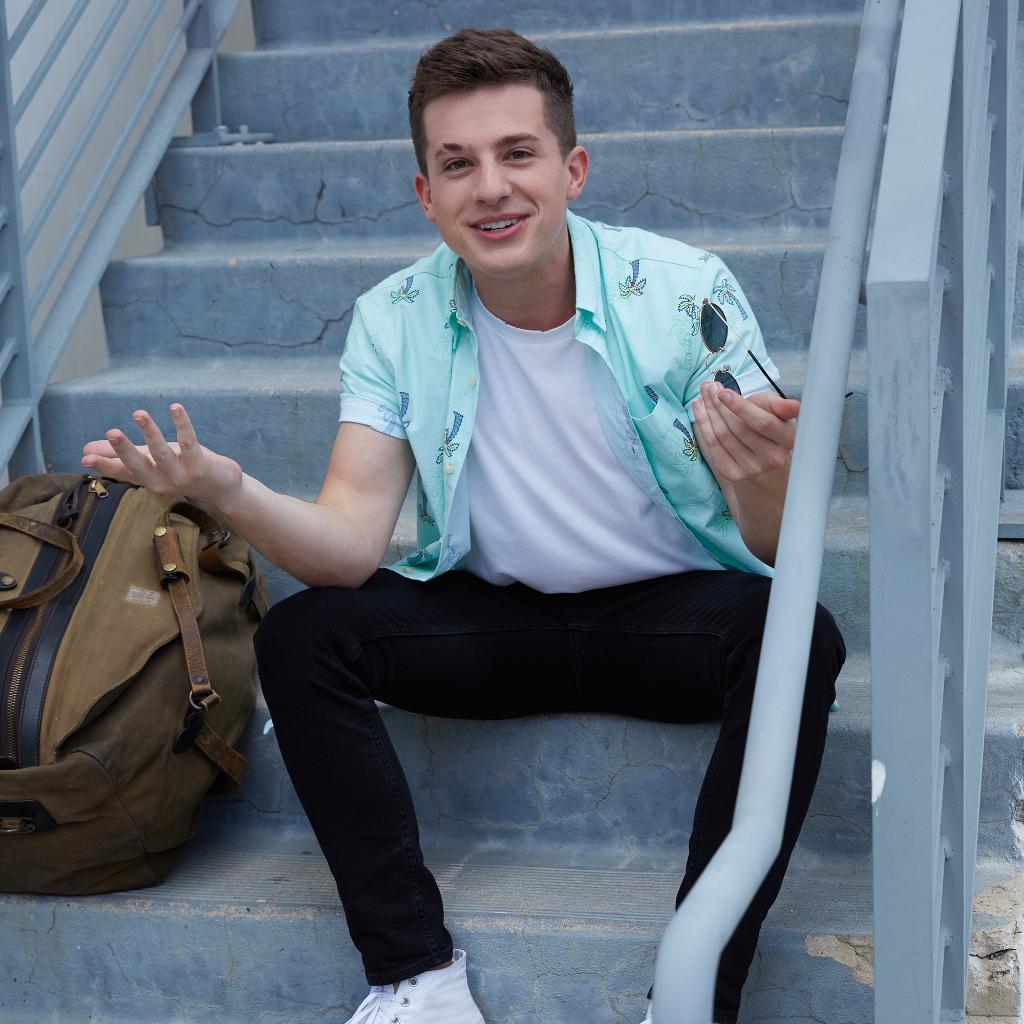 Hollister Co. (@HollisterCo) | Twitter