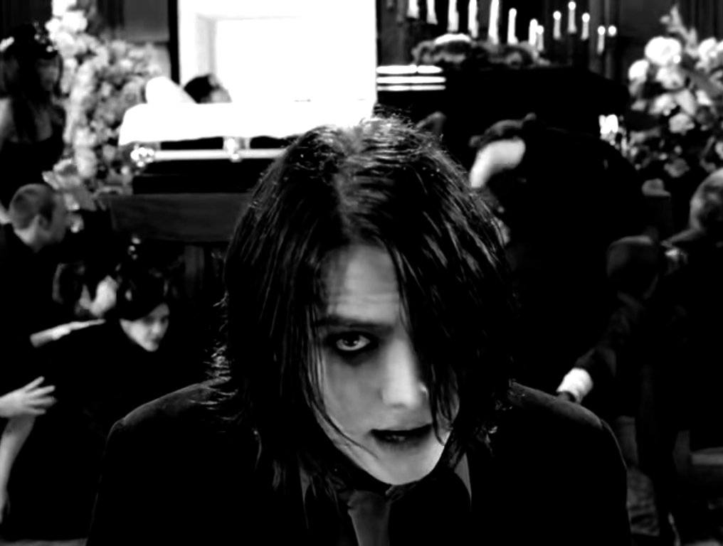 guacamolerats's tweet image. revenge era gerard appreciation