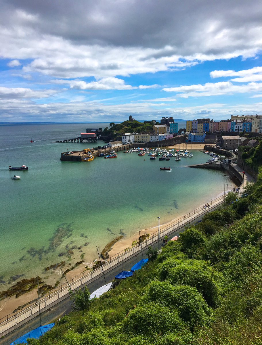 Another one from yesterday. I prefer this Portrait version rather than the Landscape one! <a href="/ItsYourWales/">It's Your Wales</a> <a href="/DerekTheWeather/">Derek Brockway - weatherman</a> <a href="/MikeDoyleComedy/">Mike Doyle</a>