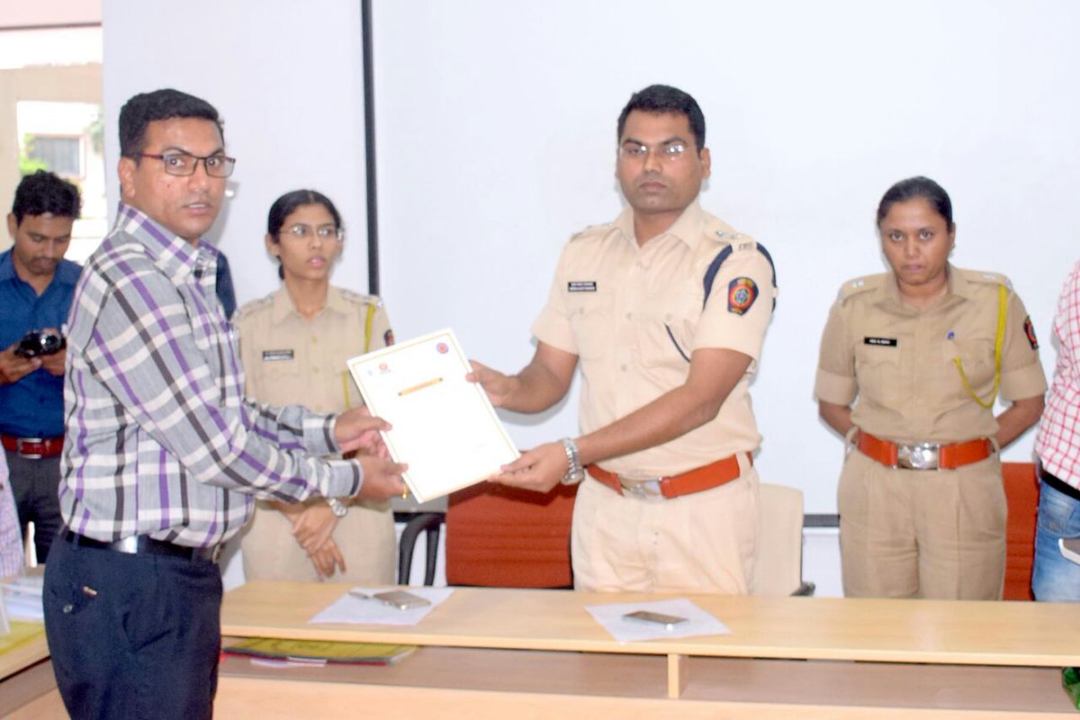 NagpurPolice's tweet photo. 1st #State level #Cyber #Conference at #NCOPS #Nagpur #City 2 prevent n discuss #CyberAttack #cybersecurity @CMOMaharashtra @narendramodi https://t.co/cF1dAiE97K