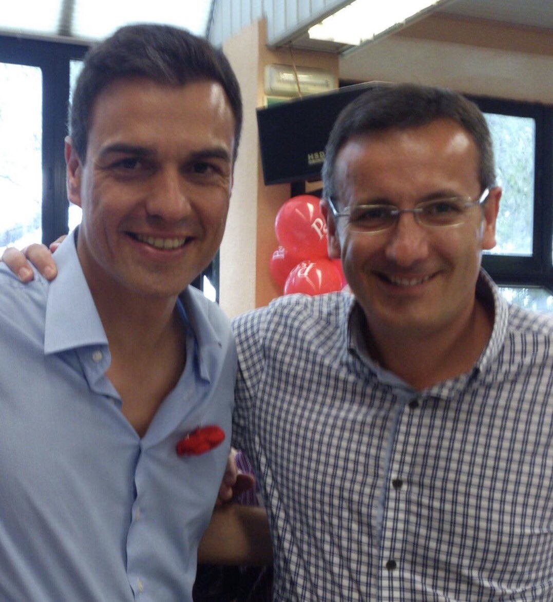 mjpartera's tweet photo. Que nadie te diga que no se puede, que nadie te diga que no se debe, cambiando el @PSOE @diegoconesa @Rafa_Burjassot #ConDiego #ConRafa https://t.co/LtcXFRtMXQ