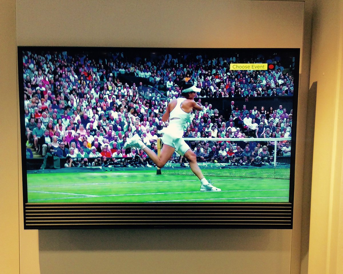 olufsenlei1's tweet photo. Wimbledon on the Horizon. What's on yours?
#BangOlufsen #Wimbledon #WomansFinal https://t.co/vTGnHwwVNL