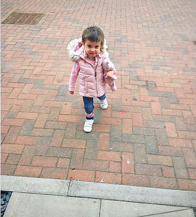 ReaganDay07's tweet photo. Reagan has gone to CBeebies land today 😁🎡 @altontowers @CBeebiesLand https://t.co/N06HfrAHUj