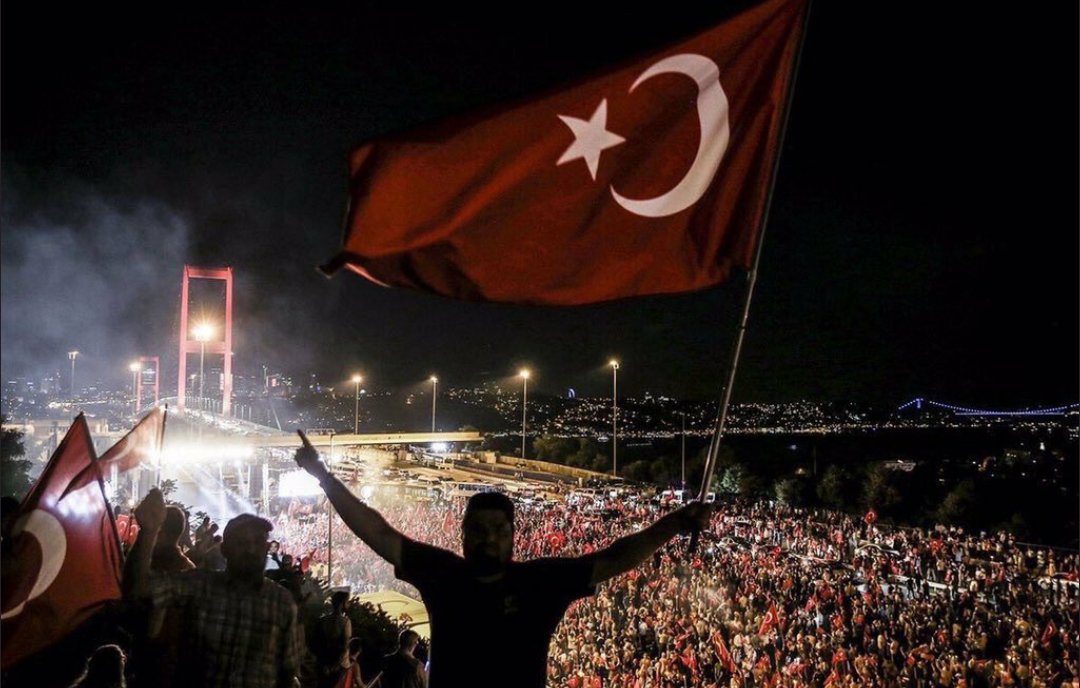 esracal3's tweet photo. Rahmet ve minnetle 🙏
#15Temmuz
#UnutmadıkUnutmayacağız https://t.co/oWu4j34QnC