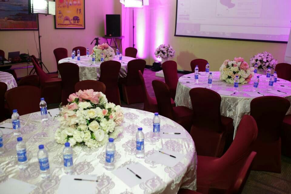 NikeAdeyemi's tweet photo. Ready. Set. Go! #LoveMasterClass #LoveIsTheWay https://t.co/i3K3MjjAdn