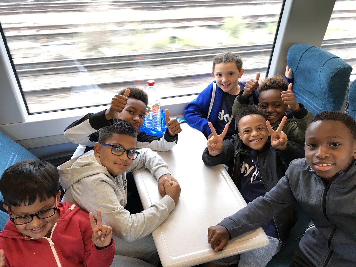 Travelling to our first away game against <a href="/CroydonRLFC/">Croydon Hurricanes</a> #Dockers <a href="/LdnRLFoundation/">London RL Foundation</a>