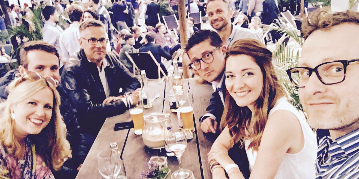 MarcoFenske's tweet photo. Geile Zeit.
Geiler Abend.
@HagenMeyer
@C_Weingaertner
@tomvitzthum
@AnnaGretemeier
@soerenkittel
Und natürlich:
@jep_ https://t.co/u5lPmB0tFs