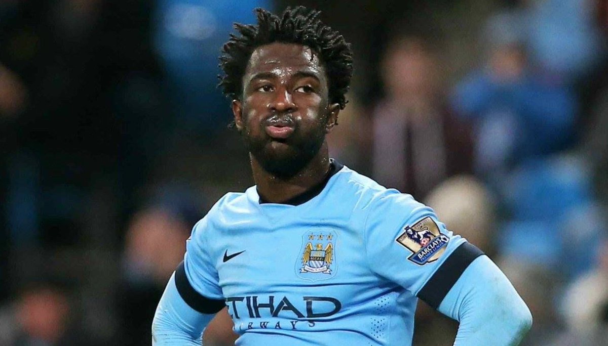 FootballFunnys's tweet photo. If you're ever having a bad day, just remember Man City rejected the chance to sign Paulo Dybala in 2015 and signed Wilfried Bony instead. 😂 https://t.co/waxHheAj8k
