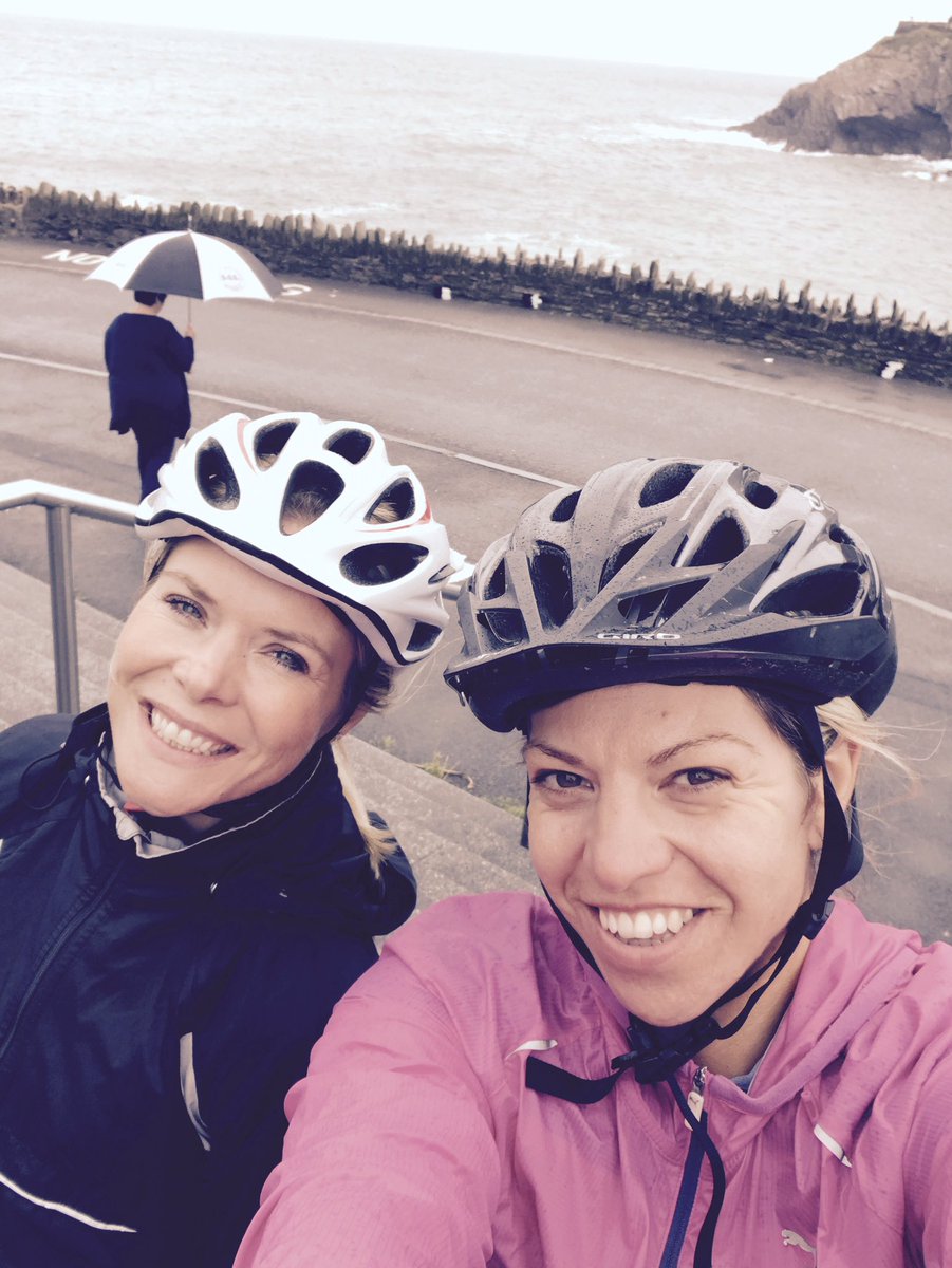 40inmy40th's tweet photo. #Coast2Coast #rain  @DonnaLouiseUK @laura_pugh1 DONATE https://t.co/jyQ5TUy6iV https://t.co/k8ZQNxzvTP