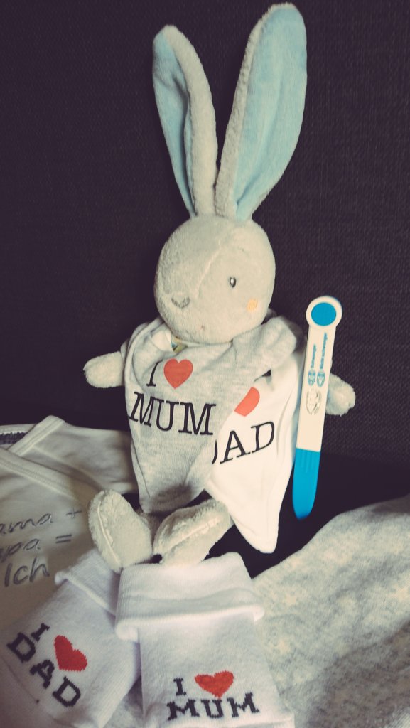 DieFoxxes's tweet photo. Junge oder Mädchen? Mama und Papa wissen es noch nicht 💁🏼‍♂️💁🏻‍♀️ 
Hauptsache gesund sagen sie 🤗❤ #familie #baby #schwanger #glück https://t.co/uxzK6k9K4x