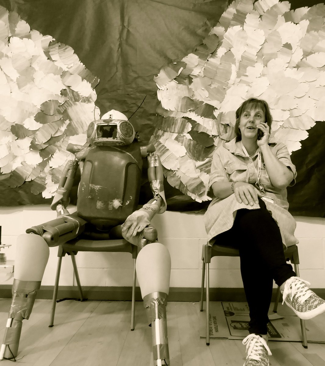 Great week with the creative dynamo #janehewitt <a href="/GreenacreSchool/">Greenacre School</a> #redvanman