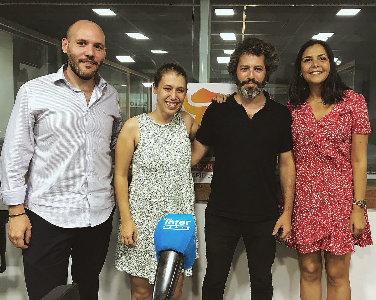 amatasg's tweet photo. Hoy toca #radio en @rintereconomia con @Paula_PSalazar y @loresweb. No os lo podéis perder! @ntretuyo a las 14h!! https://t.co/iBpgamuJrT