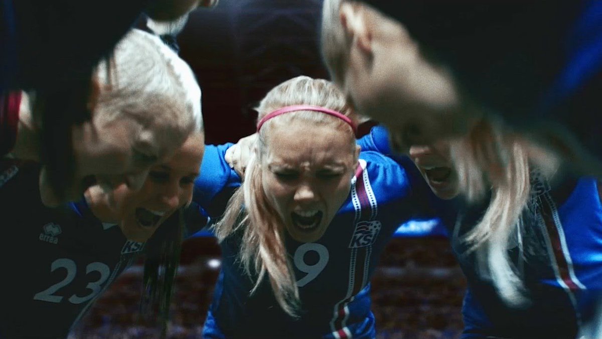 SpheraSports's tweet photo. El mejor anuncio de fútbol del año no lo hace Nike, ni Adidas. Es de Icelandair para la chicas de Islandia. BRUTAL https://t.co/a9ijYGeacQ https://t.co/C5VMfRoJY2