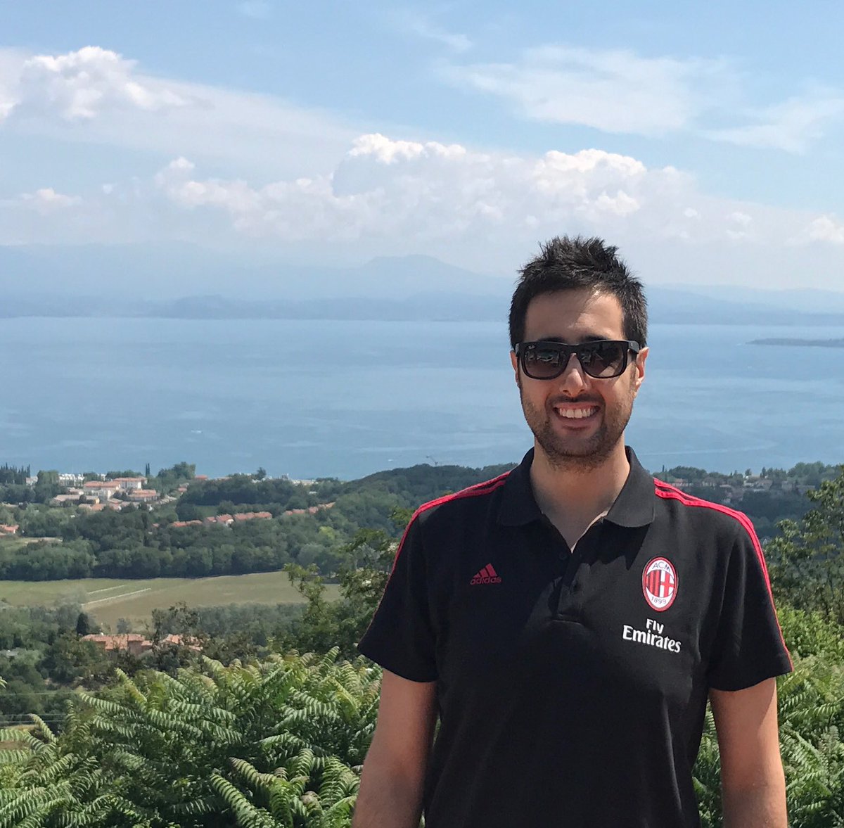 tomasonidiego's tweet photo. Buongiorno rossoneri! 😍 #acmilansummer @acmilan https://t.co/MJWKHYUJoC
