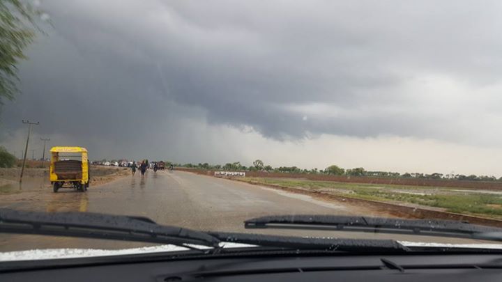 junejo_iqra's tweet photo. #Talhar #rainyview https://t.co/Cmg5OIXW3x