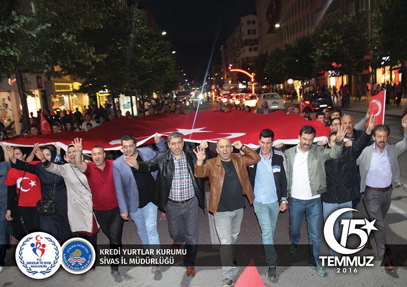 SivasKYGM's tweet photo. Milli İrade nöbetlerine geçen yıl bıraktığımız yerden devam ediyoruz inş...
#15TemmuzMilletinDestanı https://t.co/1ZPWZxo3FC