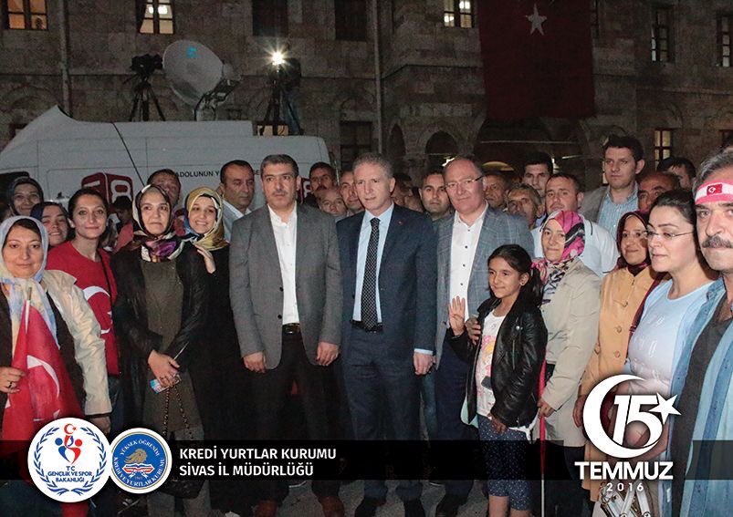 SivasKYGM's tweet photo. Milli İrade nöbetlerine geçen yıl bıraktığımız yerden devam ediyoruz inş...
#15TemmuzMilletinDestanı https://t.co/1ZPWZxo3FC