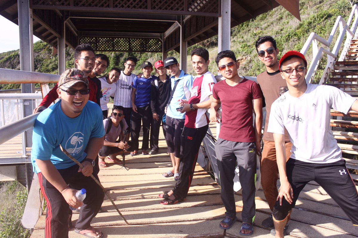 naim_sun's tweet photo. Alkisah di pulau  ..... 
#part 1 🙊 https://t.co/1taeOKvrAG