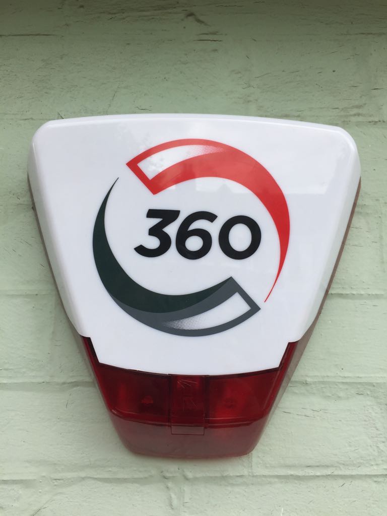 360homesecurity's tweet photo. Our new front cover..
Other job complete .
Call us today 

Secure - Monitor - Protect
#team360 #pyronix #technomate 
T: 020 3189 1312 https://t.co/pw2axU7yZS