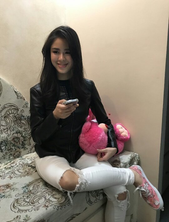 Eme011Meme's tweet photo. King And Queen ng KISSWARD
EDWARD BornForYOY https://t.co/dSlHG8sGc5