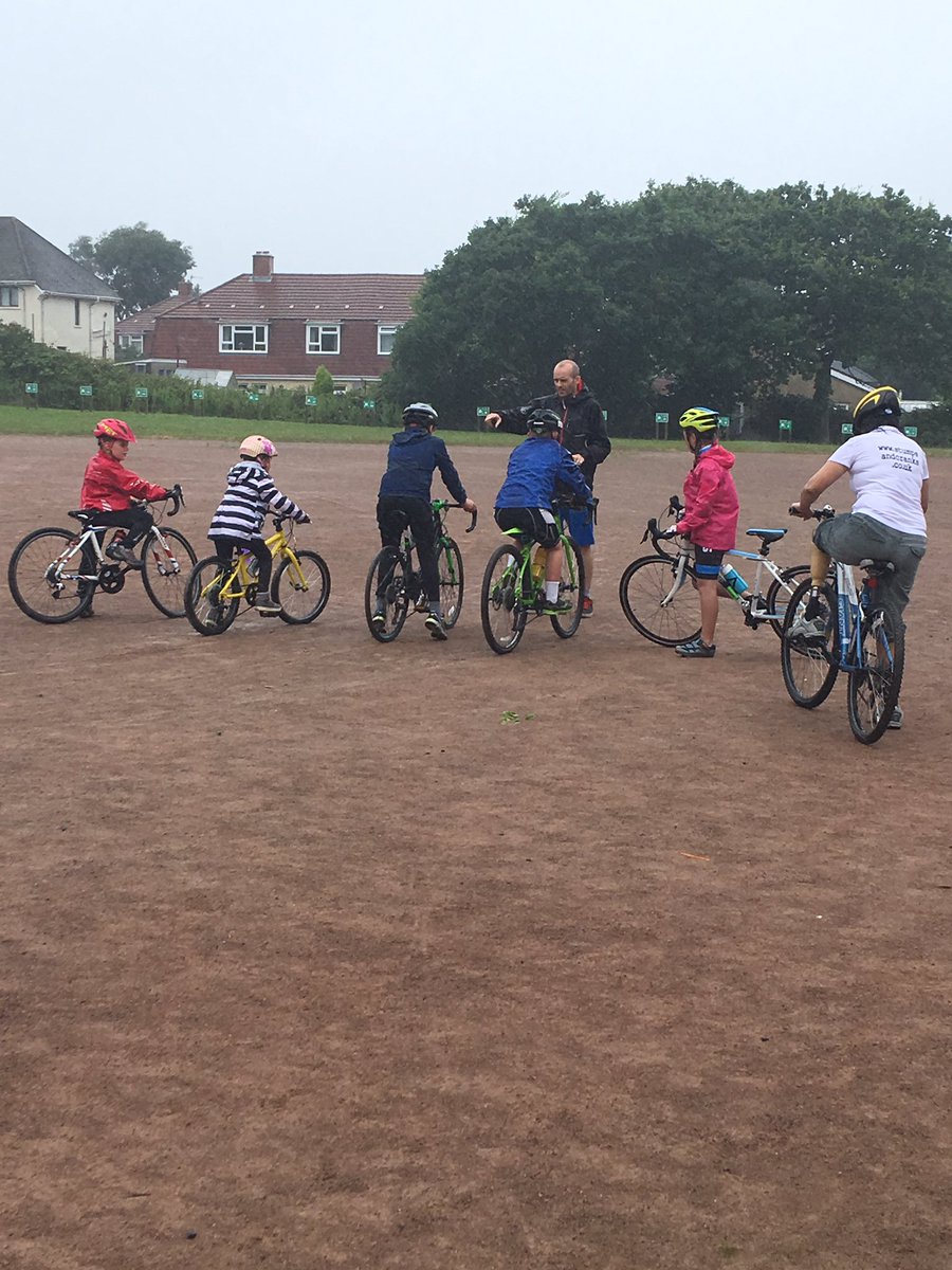 KathKatheli's tweet photo. Wet and fun Go Ride session this morning at the new venue @GowerRiders https://t.co/MPPljKdXS6