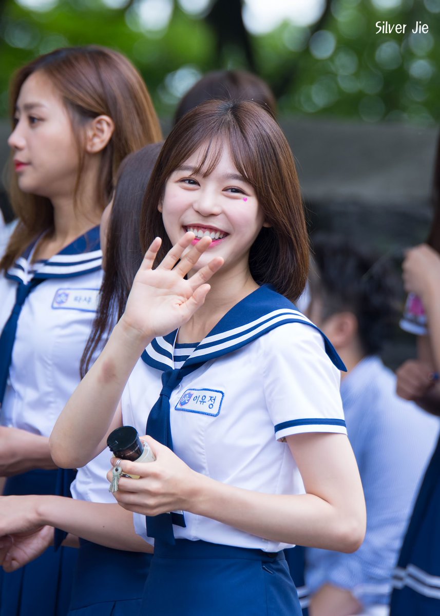 silverjie7's tweet photo. 170712 남산 게릴라 홍보 아이돌학교 이유정
@mnet_idolschool #IdolSchool #아이돌학교 #이유정 #yoojeong https://t.co/nehruEawlu