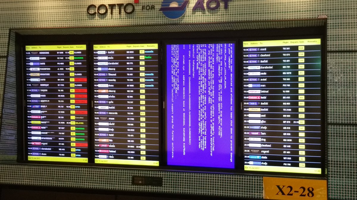 agent_frantz's tweet photo. That time at the airport when you feel like troubleshooting... https://t.co/pRK0PMTvrC