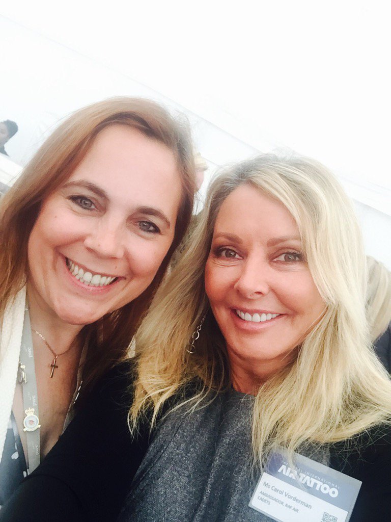 carolvorders's tweet photo. At @airtattoo with the incredible Tornado pilot @jo_salter....top bird x https://t.co/yV2A6VovoV