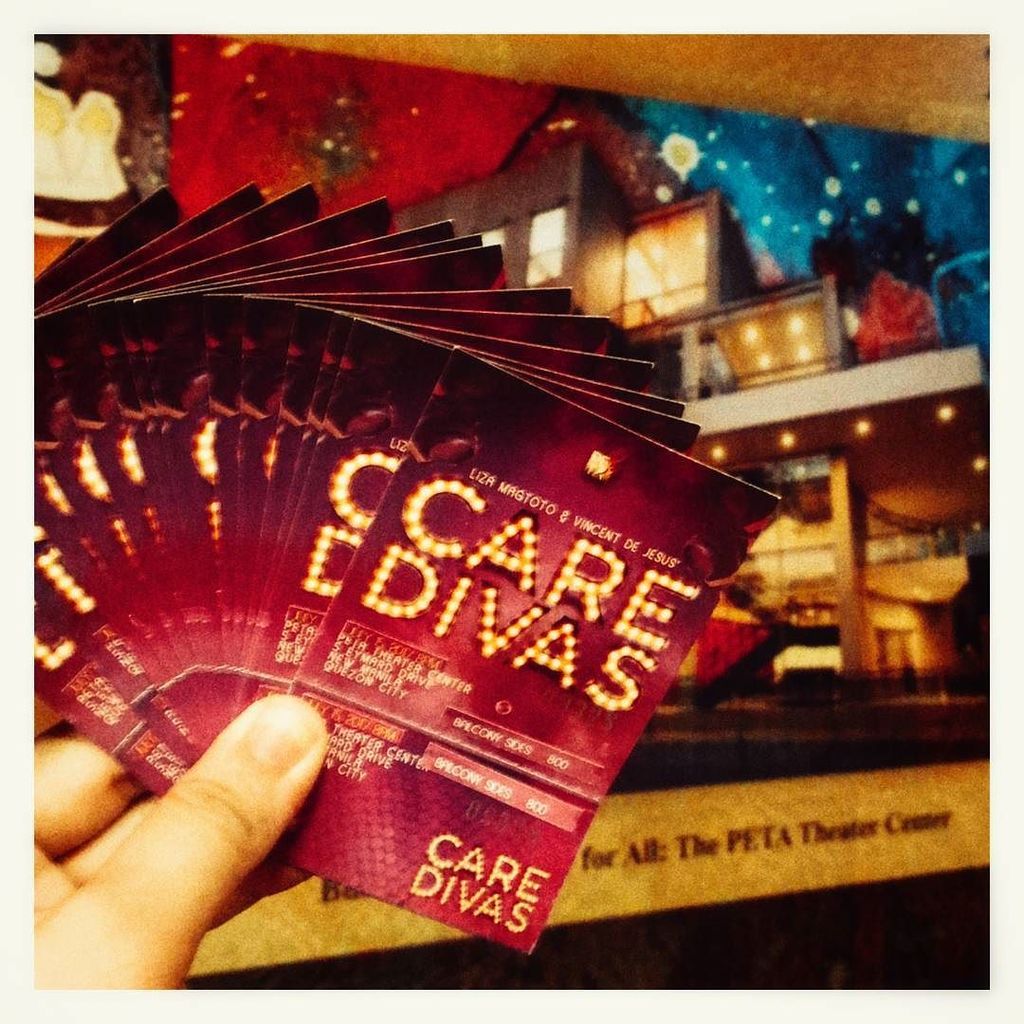 tarafrejas's tweet photo. I missed this place~ ❤ Here to watch #CareDivas2017! Break a leg, @giogahol and @gintoismo! 😘😘😘 https://t.co/DUWCZgpyIp https://t.co/bsPPFSOc2p