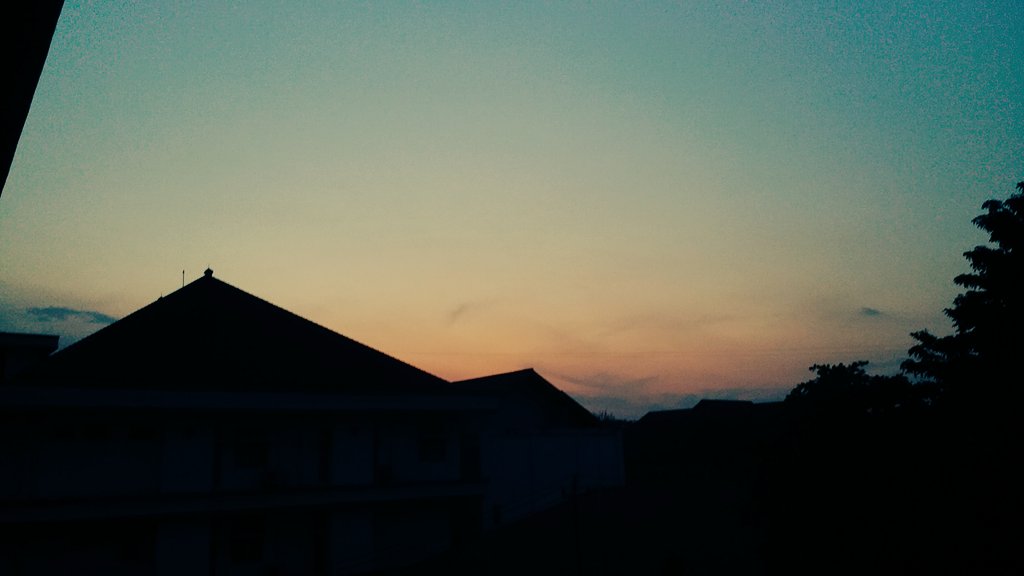 galih_3's tweet photo. #senja #siluet #RSISultanAgungSemarang @sudjiwotedjo https://t.co/0wSqm13X9q