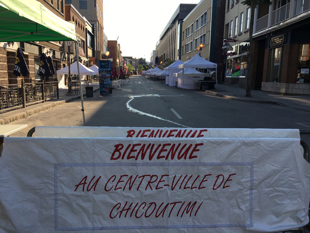 samyrabbat's tweet photo. #fvs2017, @phillapeyrie dans quelques heures les milliers d'amateurs de vins vont envahir le site, sur la rue Racine. https://t.co/nszZ67fcyL