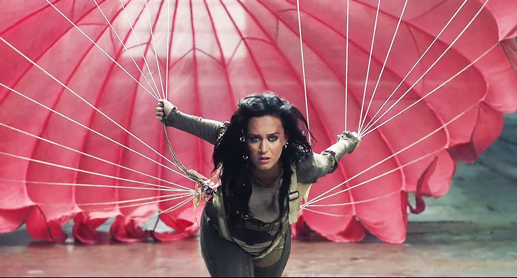 WitnessTourEURO's tweet photo. #1YearOfRise https://t.co/NszmYQJFuV