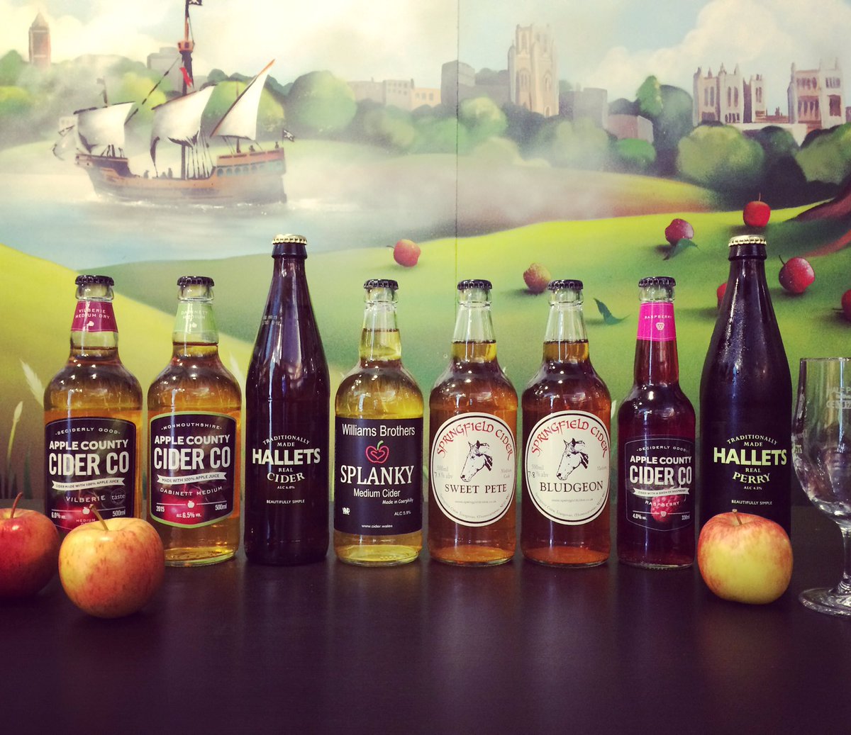 cidershop's tweet photo. Looking forward to our cider tasting today! Who can tell us what these ciders (and perry) have in common? 🍏🍎🍐 https://t.co/rCPvwziRXX