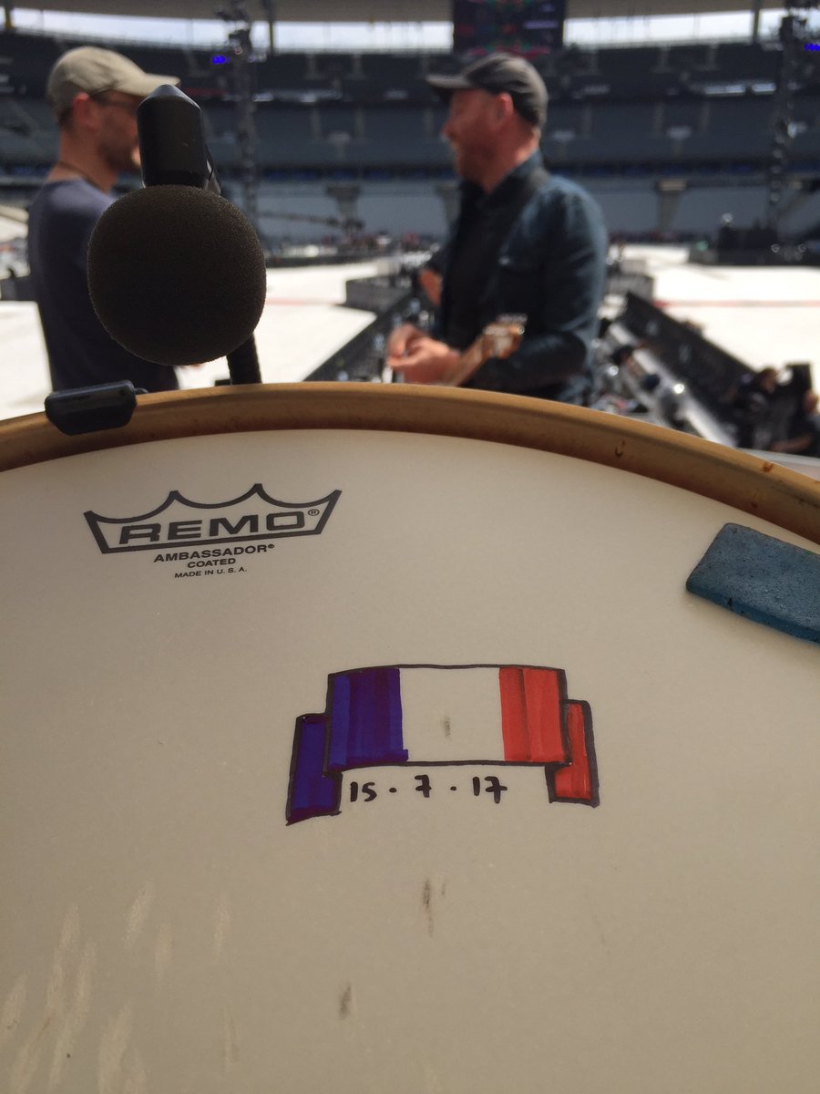 coldplay's tweet photo. WC x https://t.co/LYc8qYo2jw