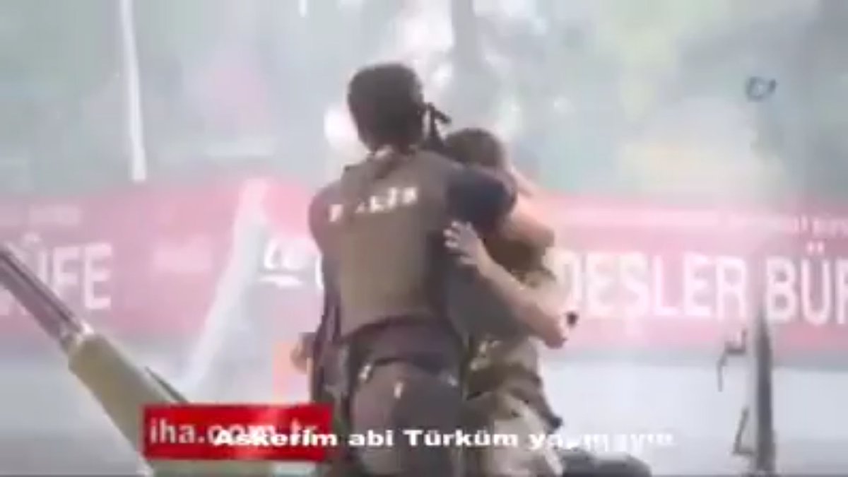 birkulumistee's tweet photo. Bu yapılanları #Unutmayacağız eli ayağı kırılsın taş atıp vuranların https://t.co/7jSVmG3TNs