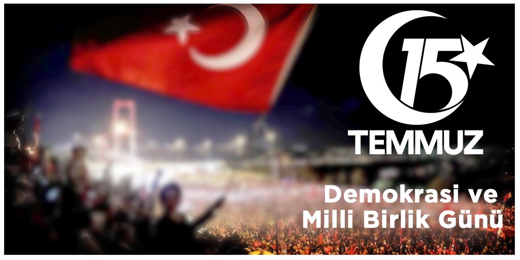 MorogluFilm's tweet photo. "Korkma,sönmez bu şafaklarda yüzen alsancak"
#15TemmuzDemokrasiveMilliBirlikGünü 
Şehitlerimize ve Gazilerimize sonsuz saygıyla... 🇹🇷 https://t.co/2KCxxeLU85