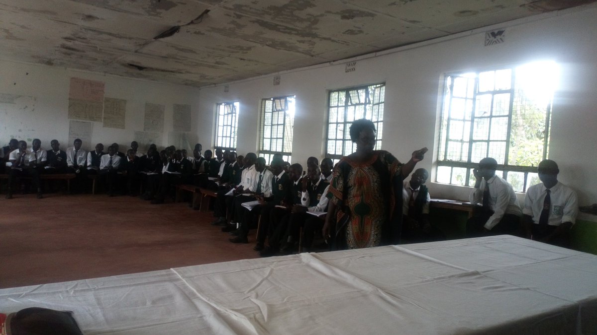 kenyavaluesT's tweet photo. You have to own what you say you will do #ValuesSystem  @priscillawere mentoring Kakamega High School https://t.co/5aHRHeb6cW