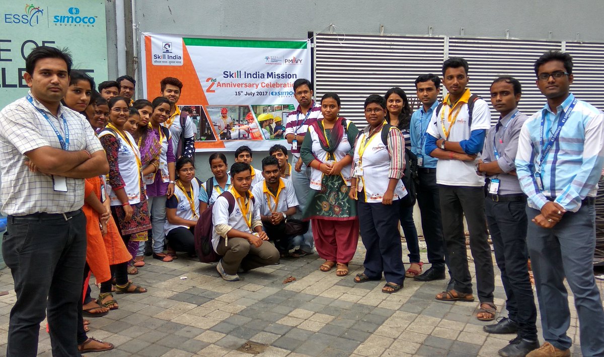 SIMOCO_EDU's tweet photo. #WORLDYOUTHSKILLSDAY2017
#SKILL_INDIA_MISSION
#2NDANNIVERSARYCELEBRATION

@MSDESkillIndia @NSDCINDIA @RajivPratapRudy @rsbiky https://t.co/WenNcNxmI4