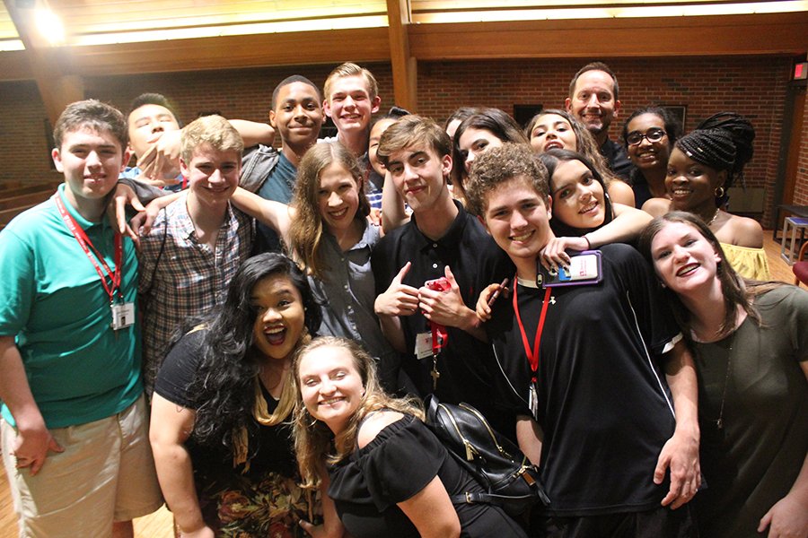 WCC_YoungArtist's tweet photo. Talented young performers had an amazing week at the Contemporary Vocal Institute. #RiderVox @DrTimBrent Tim Brent-Vocalist/Pianist/Educator https://t.co/RXW0JCS4s3