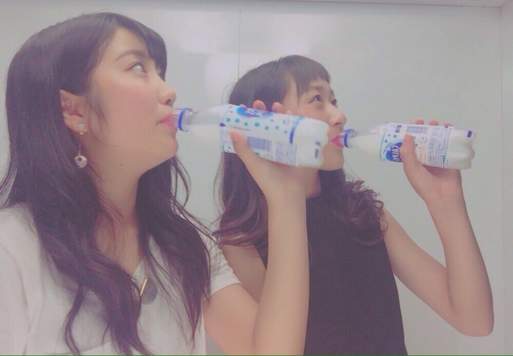 nm1216__F's tweet photo. カルピスソーダ🔵⚪️🔵⚪️
宣伝部長！！！🔸👊🏻😆うそ。

暑くなると炭酸飲みたくなる🍸"* https://t.co/IDgpIxsl9V