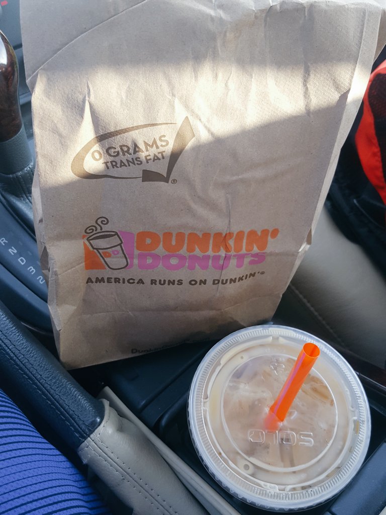 FunhouseHockey's tweet photo. Funhouse HC runs on Dunkin #BackcheckingFuel #Fest17  @DunkinDonuts https://t.co/7MFIV0eLNQ