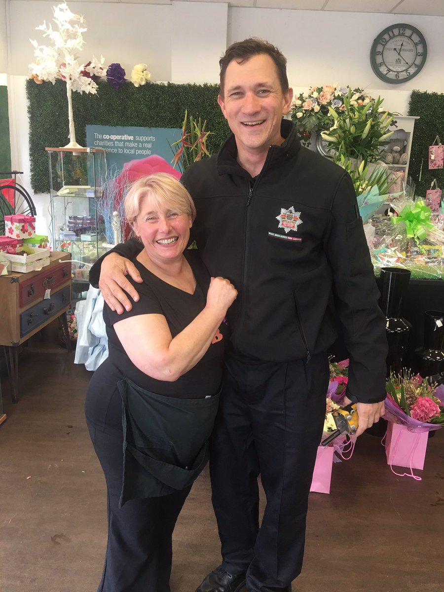 WMFSPerryBarr's tweet photo. Red watch are at great Barr community fun day with @mycooplife come down and say hello. https://t.co/X2k1qPvMyL