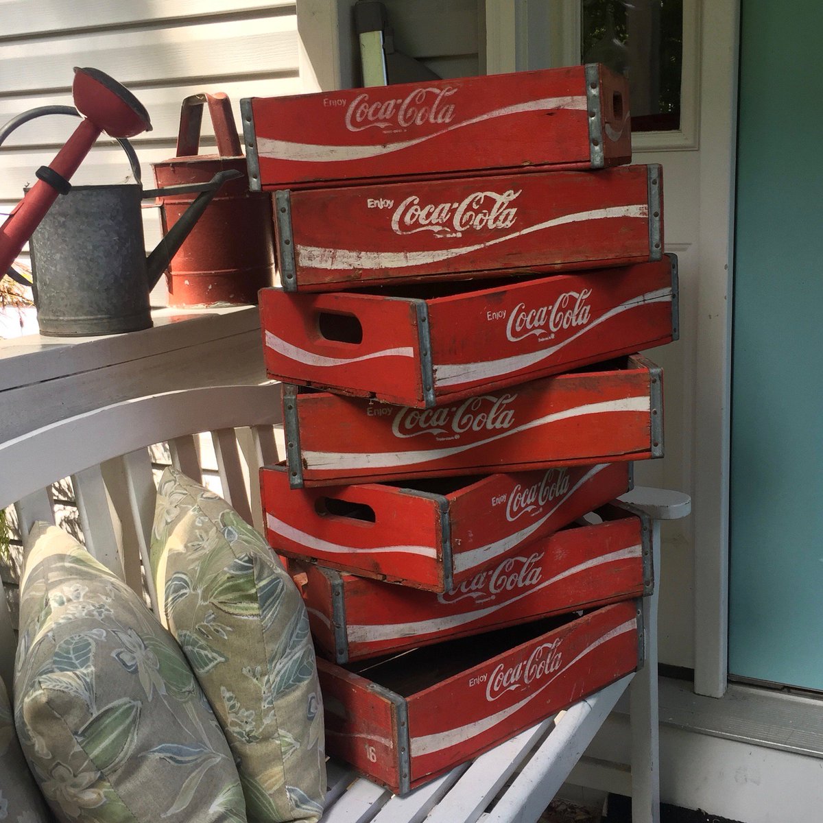 littleGuySimon's tweet photo. #Vintage Wooden #CokeCrates
#coke
#interiordesign #homedecor
#asburypark #longbranch #redbranch #nj #jerseyshore https://t.co/Bq1hxV9RYg